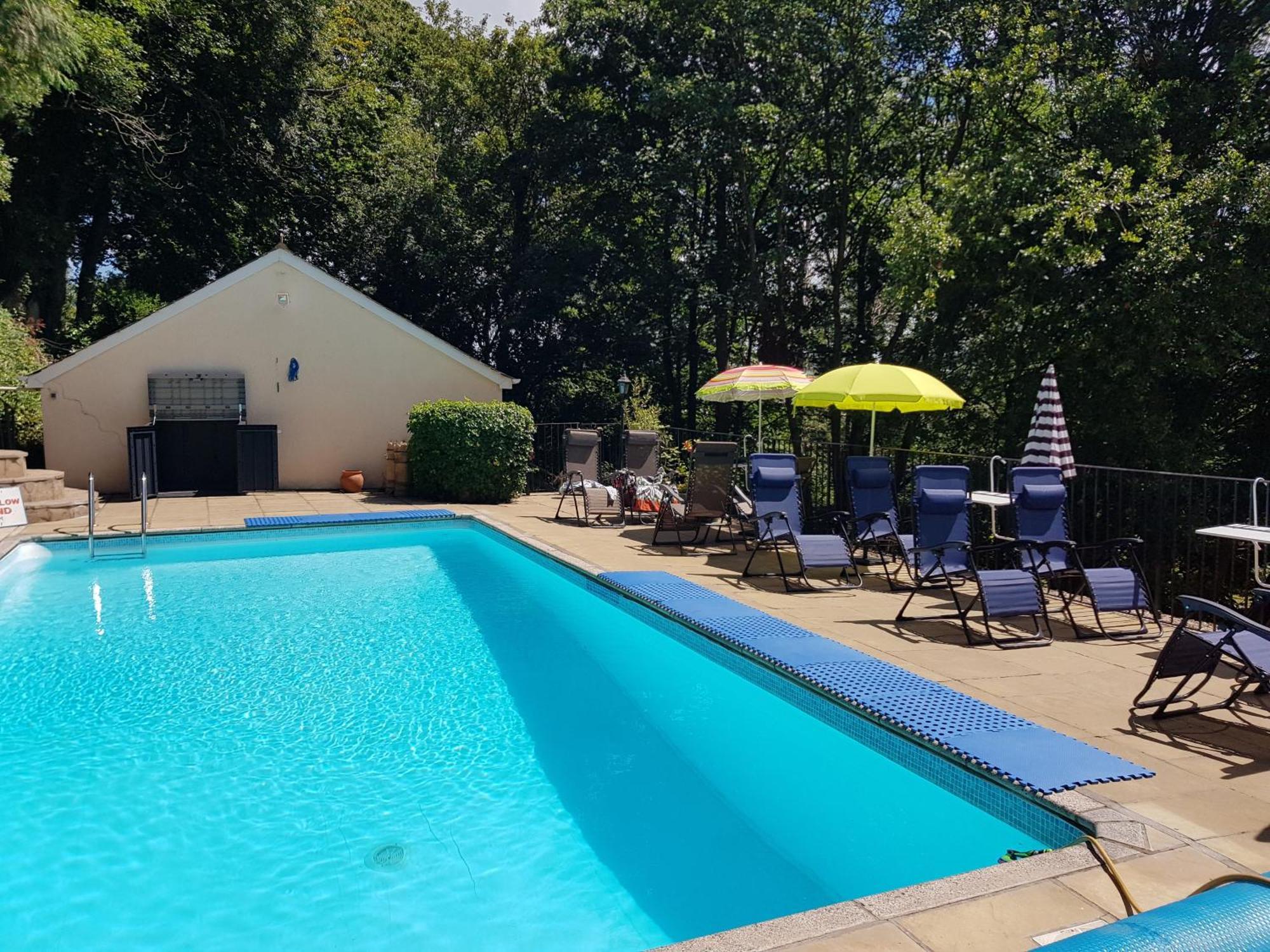 Woodside Ash Hot Tub & Pool Apartman Bideford Kültér fotó